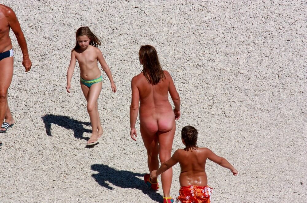 Naturism photo gallery # 8 - For naturists, nudity is part of natural existence