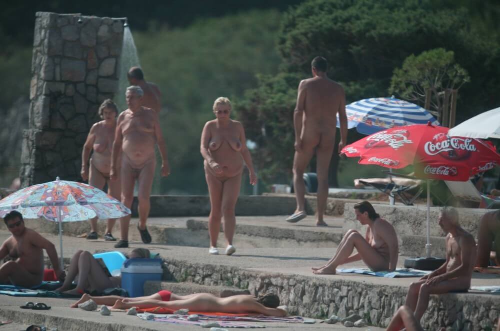Cove Pyramid Shower Top pics - People find in this a way to understand that the naked body is part of nature and its beauty