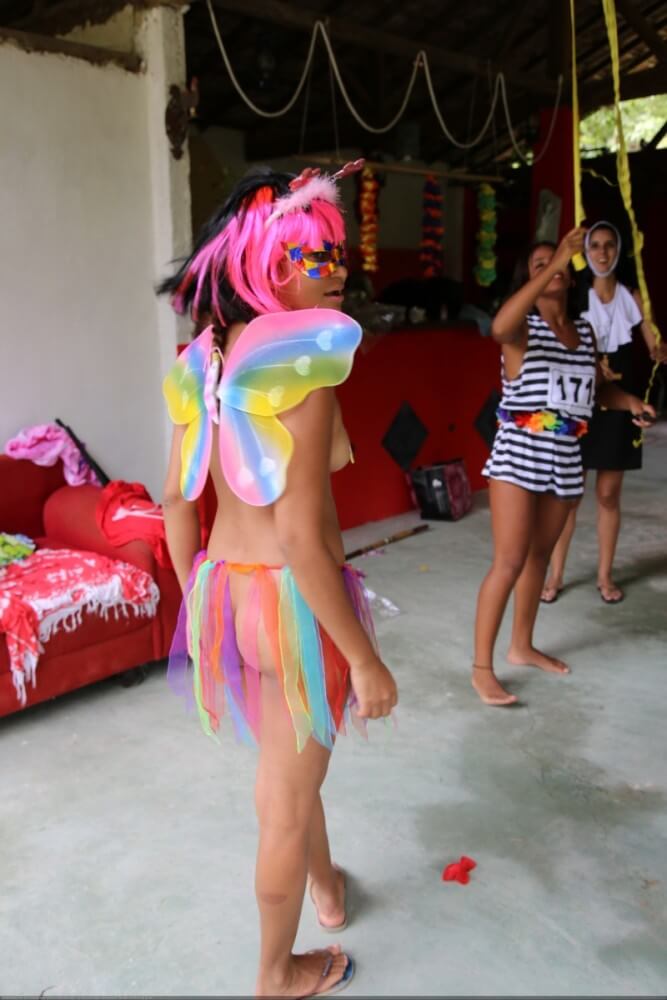 Tropical carnival photo gallery - The foundations of naturist philosophy