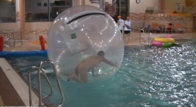 Indoor Water Runners # 2 - Mutual respect as an important part of the naturist community