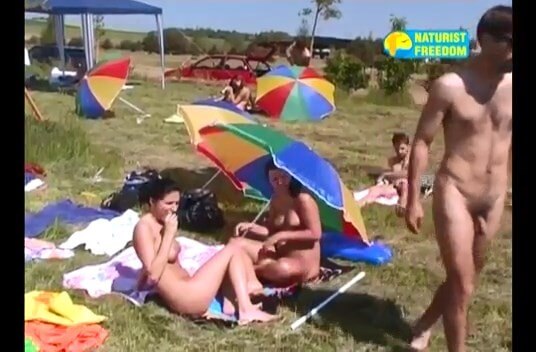 Naturist Freedom  Bathing and Gravel Pit - We have no objection to the phenomenon itself