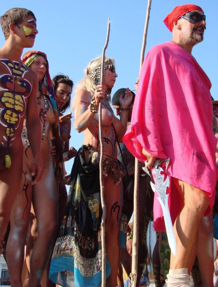 Neptune Day Mountain Top pics - Nudists relax beautifully—a sight to behold
