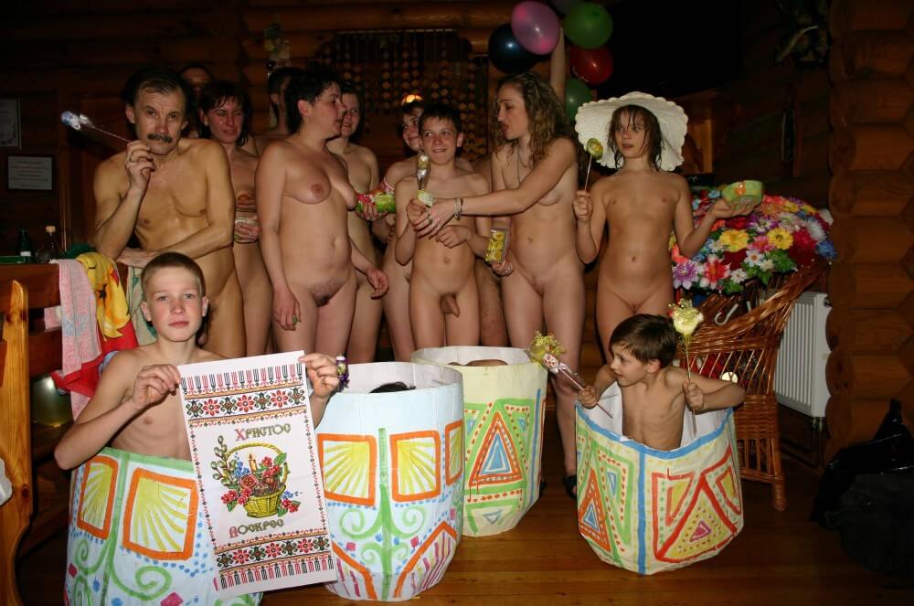 Easter Group Memories pics - Nudists strive for tolerance and respect for others