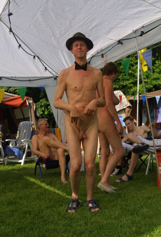 Holland Show and Relaxation - Nudism teaches us to appreciate the present moment