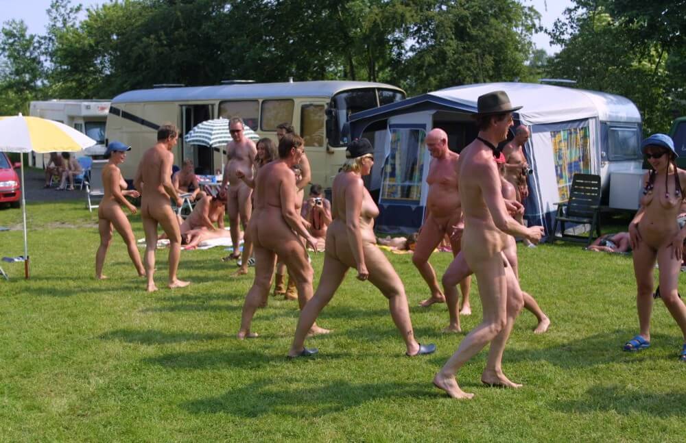 Holland Green Relaxations photos - Naturists live easily and freely