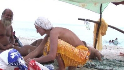 Enature - Back to the bare beach Full HD - People find in this a way to understand that the naked body is part of nature and its beauty