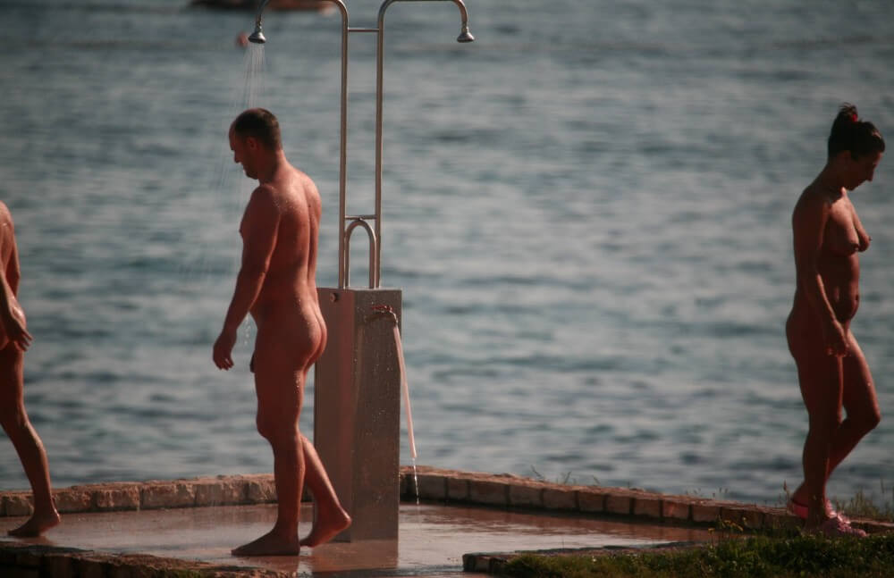 Naturist Shower at Dusk pics - Naturism helps overcome fears and insecurities