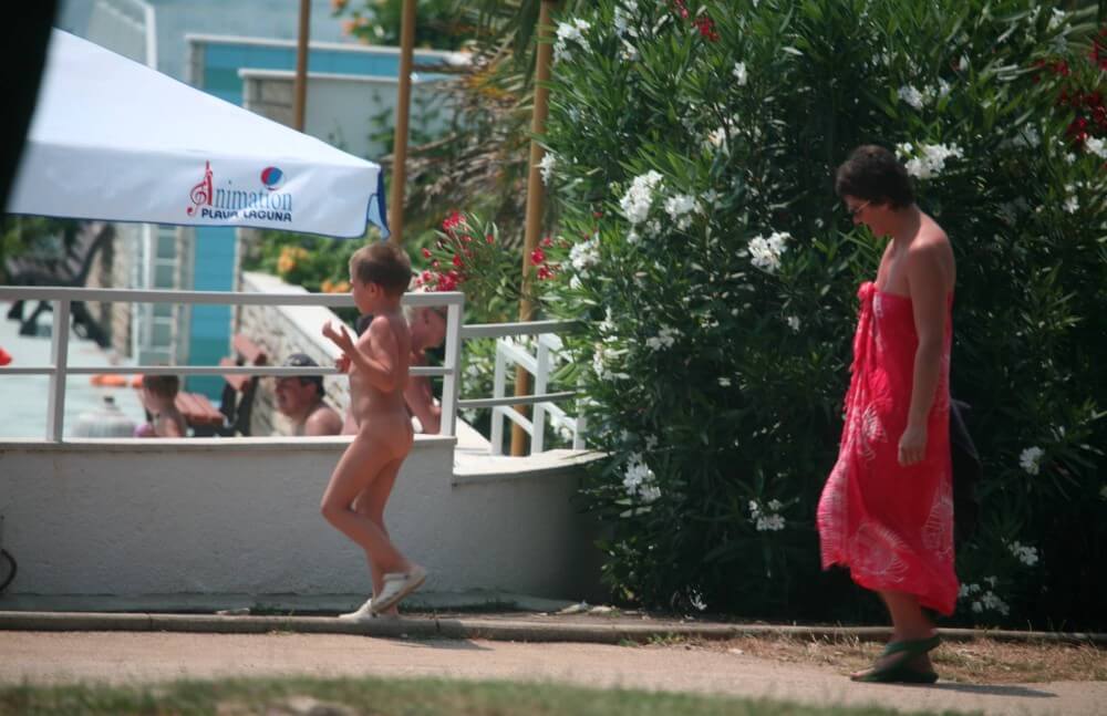 Naturist Pool Walkaround pics - Nudity helps one better understand oneself and ones feelings
