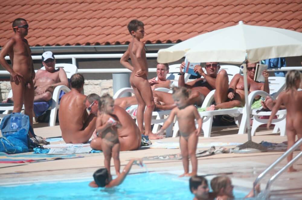 Pool Camping Sides gallery - Nudism promotes mental well-being