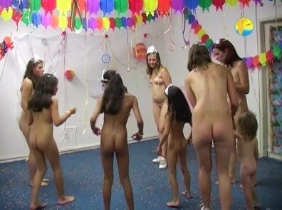 Naturist Freedom: Princess - Living together in nature is a hallmark of nudists