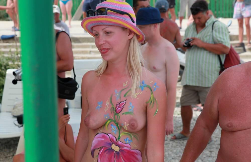 Neptune Grandpa Masters pics - A nudist values simplicity in life and naturalness in expression