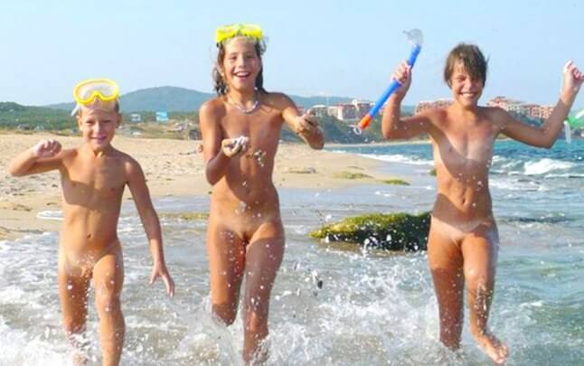 Naturism photo gallery # 27 - Nudism and naturism value harmony and balance