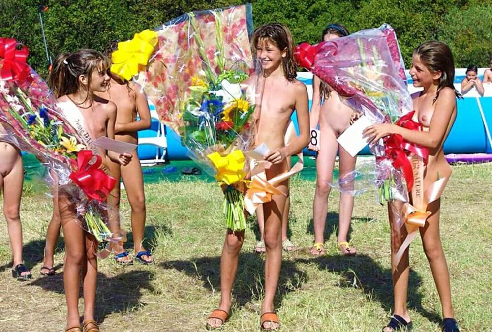 Nudism photo gallery # 2 - Being oneself and accepting ones body as core principles of naturism and nudism