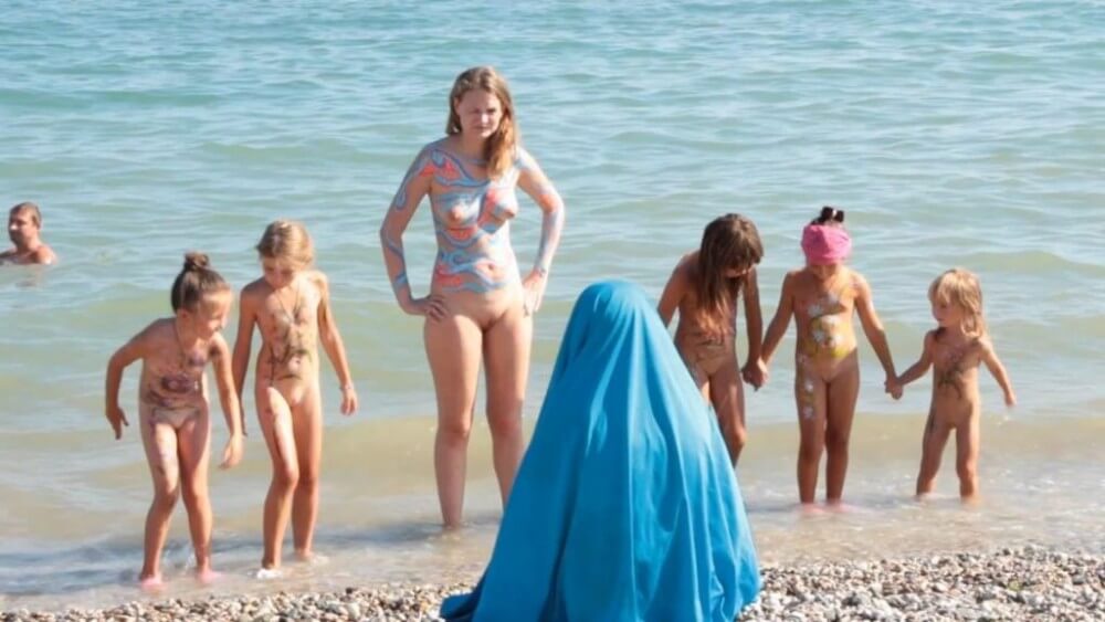 Neptune Day Full HD - Those wishing to register as nudists