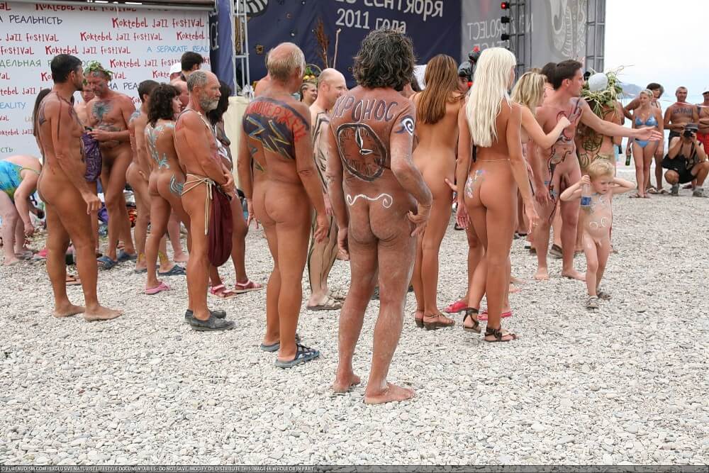 Premium Content 48 - A nudist values trust and honesty between people
