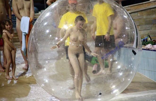 Holiday in the pool photos - Nudism promotes happiness and well-being