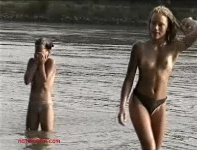 Naturistin: Dirty Girls - Nudism supports personal freedom and individuality