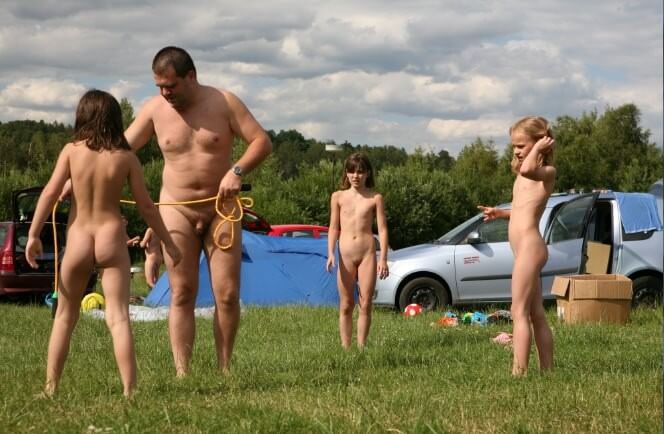 Naturism photo gallery # 38 - Nudism and naturism encourage a love of nature and oneself