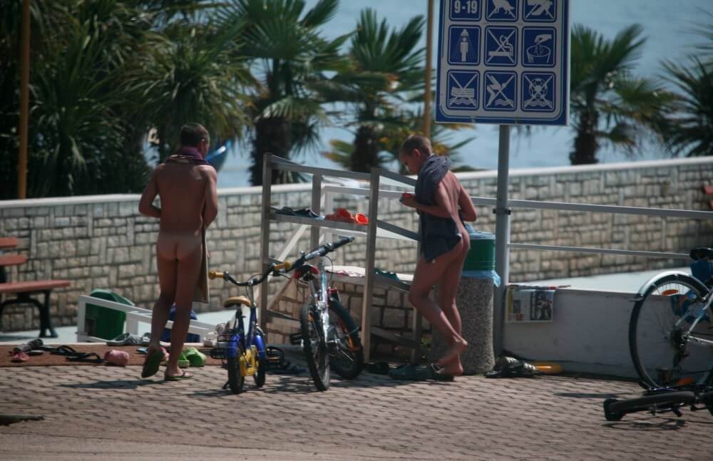 Nudism in a German water park photo - Naturalness and freedom go hand in hand with naturism