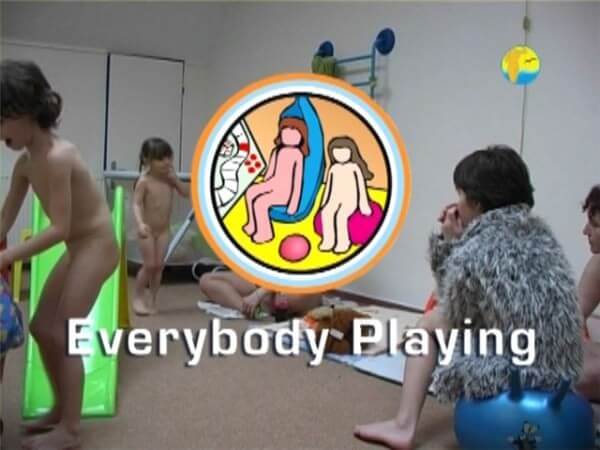 Naturism Freedom: Everybody Playing DVD - Lightness and ease as the main traits of naturists