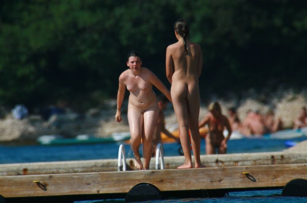 Wooden Island Freedom pics - Getting rid of clothes