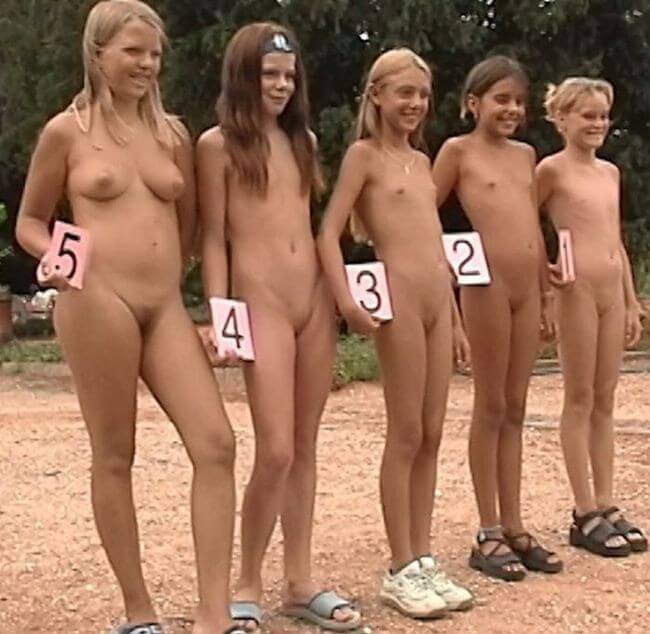 The White Castle Pageant Full HD video - Family nudism in its cultural context