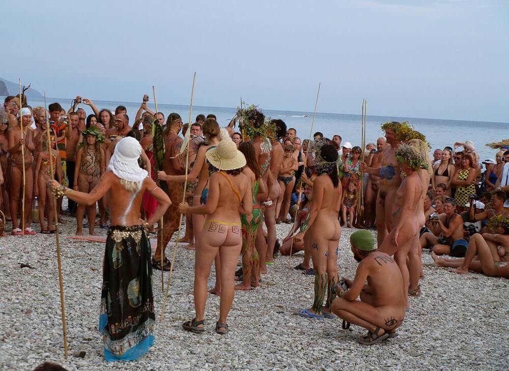 Naturist Party Mega Bash pics - There are many political figures among the movements supporters