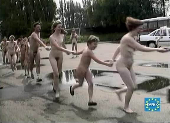 Helios Natura: Tutti-Frutti Nudie - Eurovid FKK - Public nudism